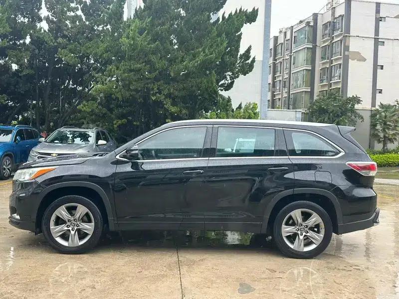 2017 Highlander 2.0T AWD Luxury 7-seater — миниатюра 4