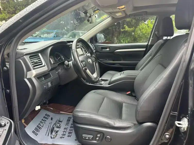 2017 Highlander 2.0T AWD Luxury 7-seater — миниатюра 8