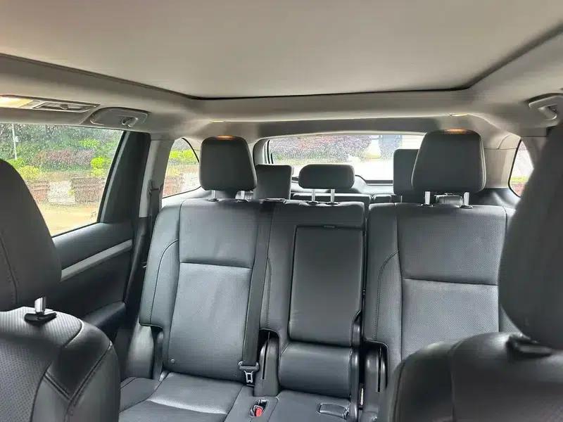 2017 Highlander 2.0T AWD Luxury 7-seater — миниатюра 10