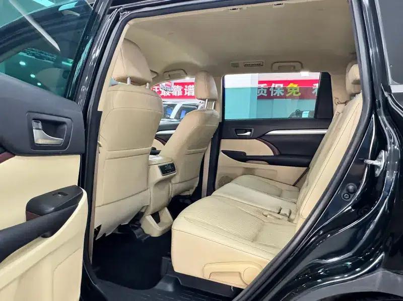 2015 Highlander 2.0T 2WD Elite Edition 5-seater — миниатюра 11