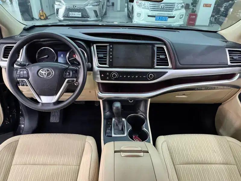 2015 Highlander 2.0T 2WD Elite Edition 5-seater — миниатюра 7