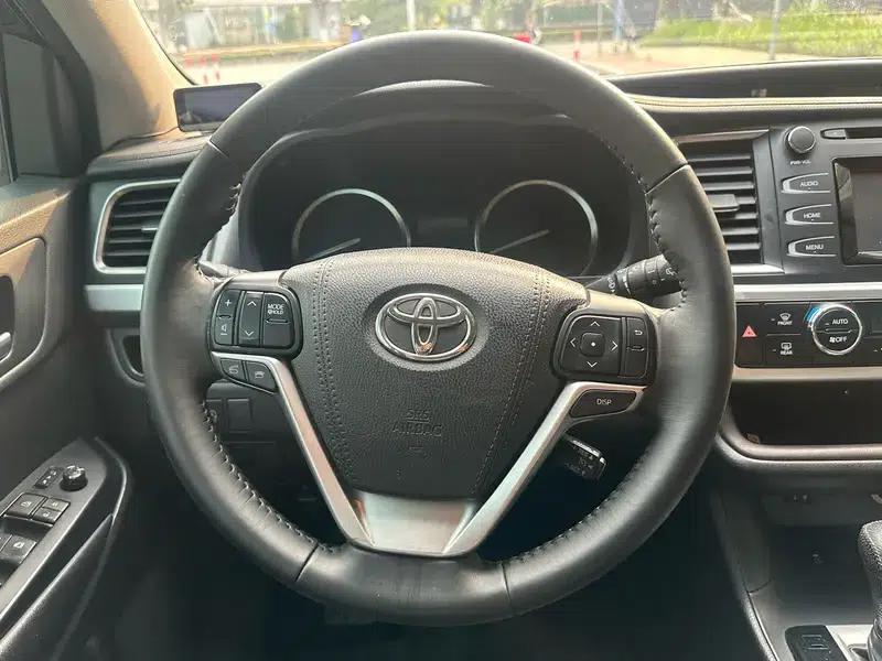 2015 Highlander 2.0T AWD Luxury 7-seater — миниатюра 13