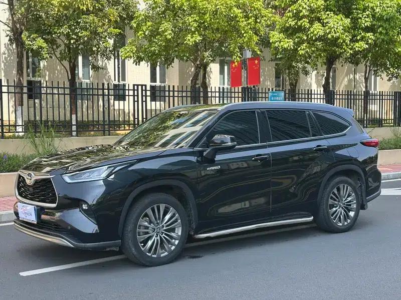 2023 Toyota Highlander Hybrid 2.5L AWD Premium 7-Seater — миниатюра 1