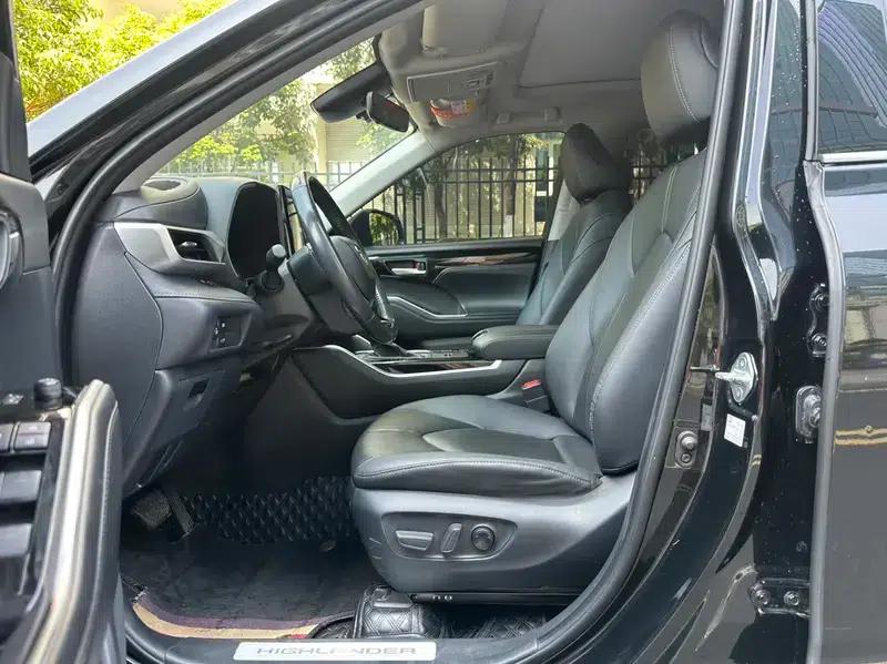 2023 Toyota Highlander Hybrid 2.5L AWD Premium 7-Seater — миниатюра 17