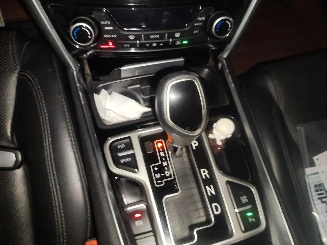Geely Auto Emgrand GT 2015 1.8T Flagship Model — миниатюра 14