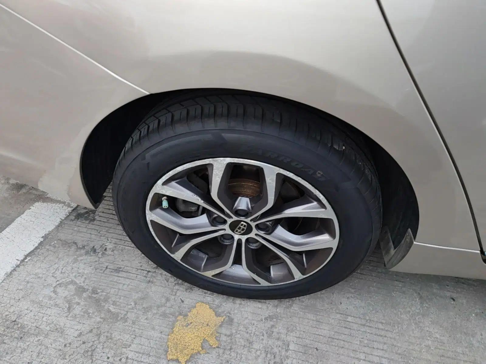 Geely Auto Emgrand GT 2017 1.8T Luxury Model — миниатюра 11