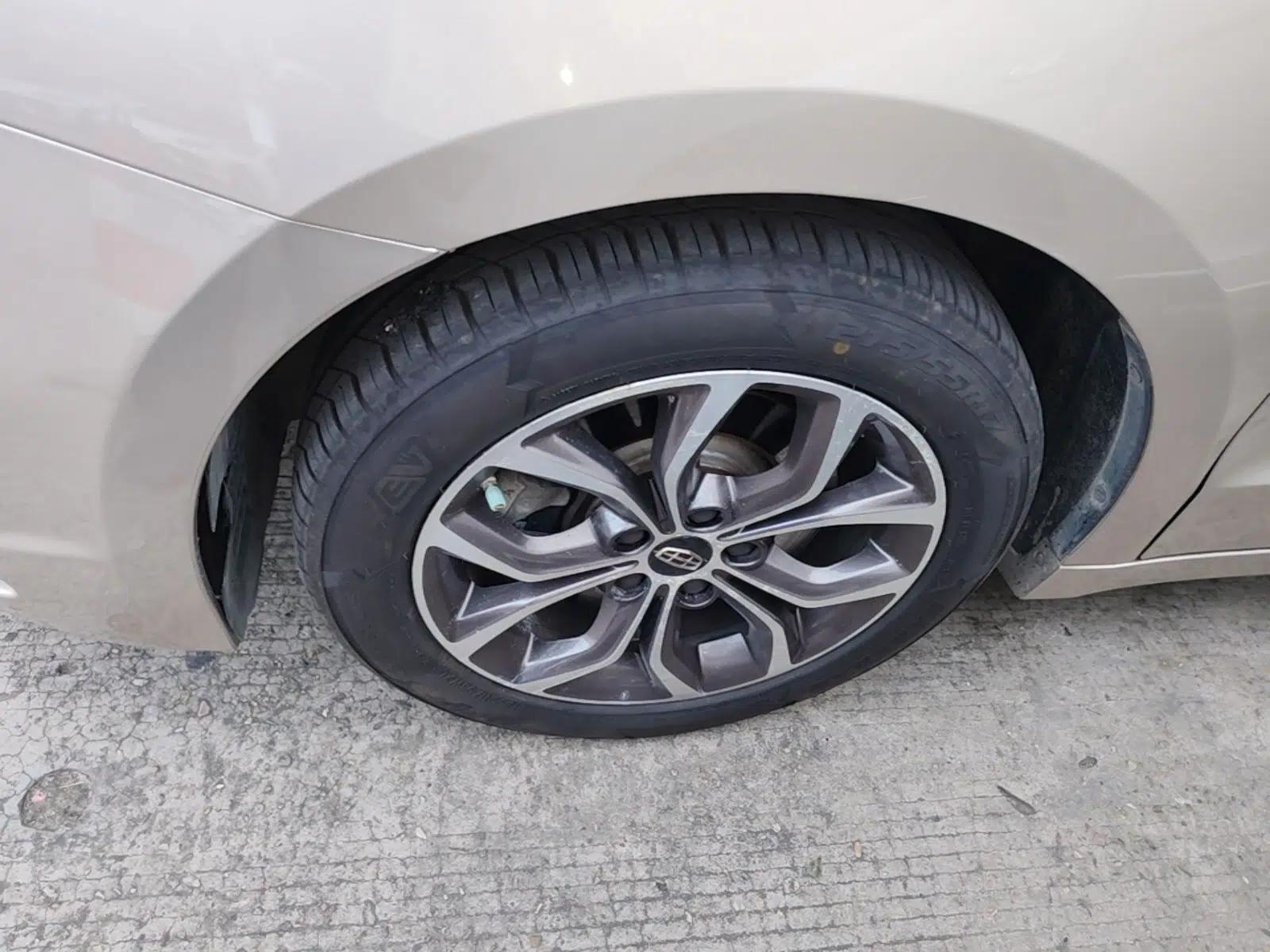 Geely Auto Emgrand GT 2017 1.8T Luxury Model — миниатюра 10