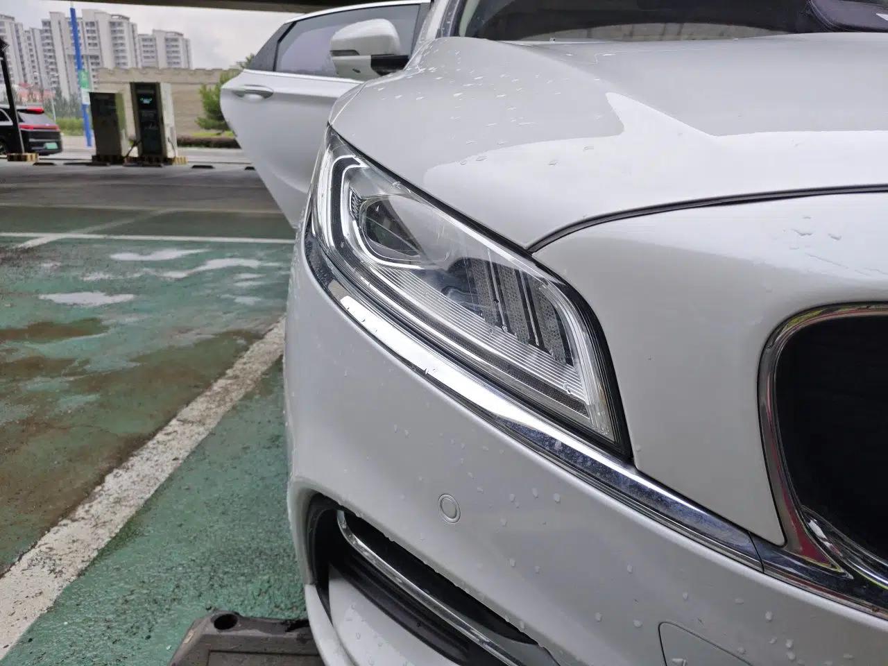 Geely Auto Emgrand GT New Energy 2018 1.5T PHEV Yao Ling Edition — миниатюра 7