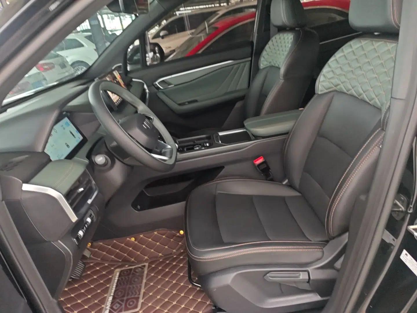 Geely Auto Haoyue L 2023 2.0T DCT Luxury Version — миниатюра 17