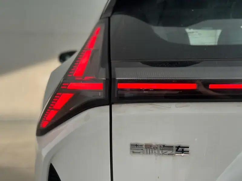 Geely Boyue 2024 1.5TD Dragon Edition — миниатюра 8
