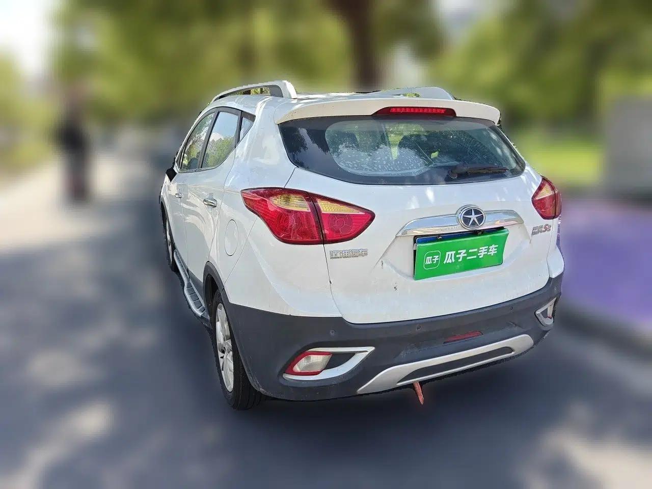 JAC Group Refine S3 2015 1.5L Manual Luxury Smart Deluxe Edition — миниатюра 4