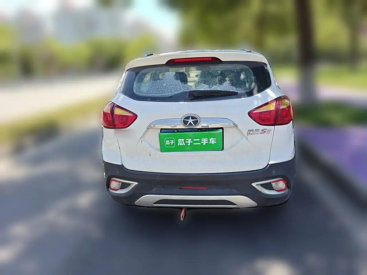 JAC Group Refine S3 2015 1.5L Manual Luxury Smart Deluxe Edition — миниатюра 5