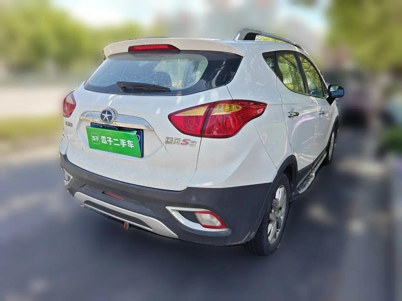 JAC Group Refine S3 2015 1.5L Manual Luxury Smart Deluxe Edition — миниатюра 6