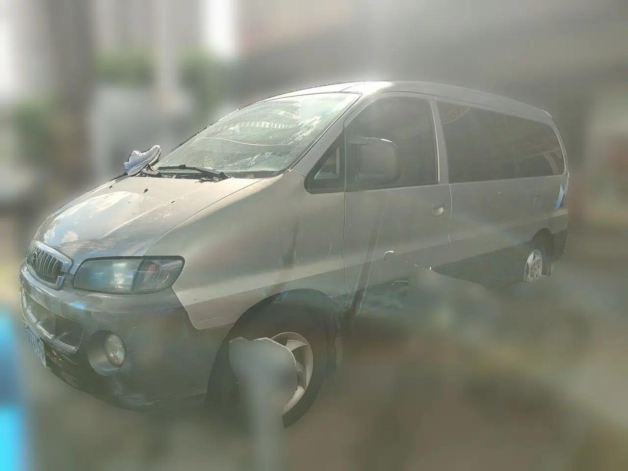 JAC Group Refine 2011 2.4L Government Procurement Version Manual Luxury Trim — миниатюра 1