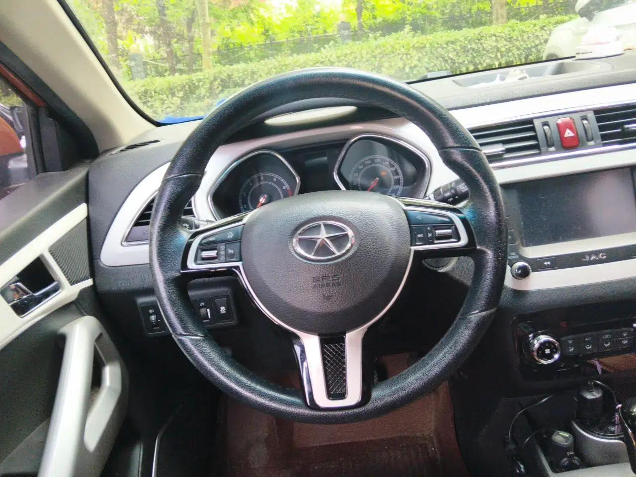 JAC Group Refine S2 2015 1.5L CVT Luxury Smart Version — миниатюра 10