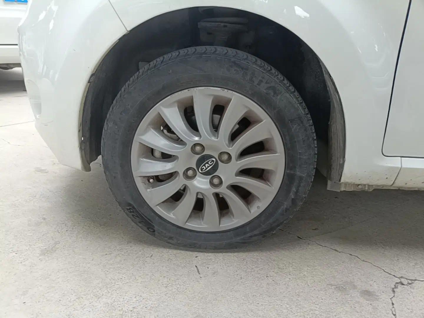 JAC Group iEV6E 2019 Upgraded iEV6E Luxury Model — миниатюра 15