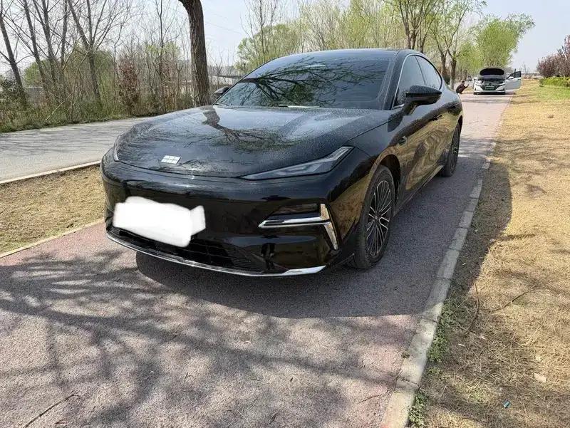 Galaxy Star 8 PHEV 2025 130km EM-i Premium Edition — миниатюра 1