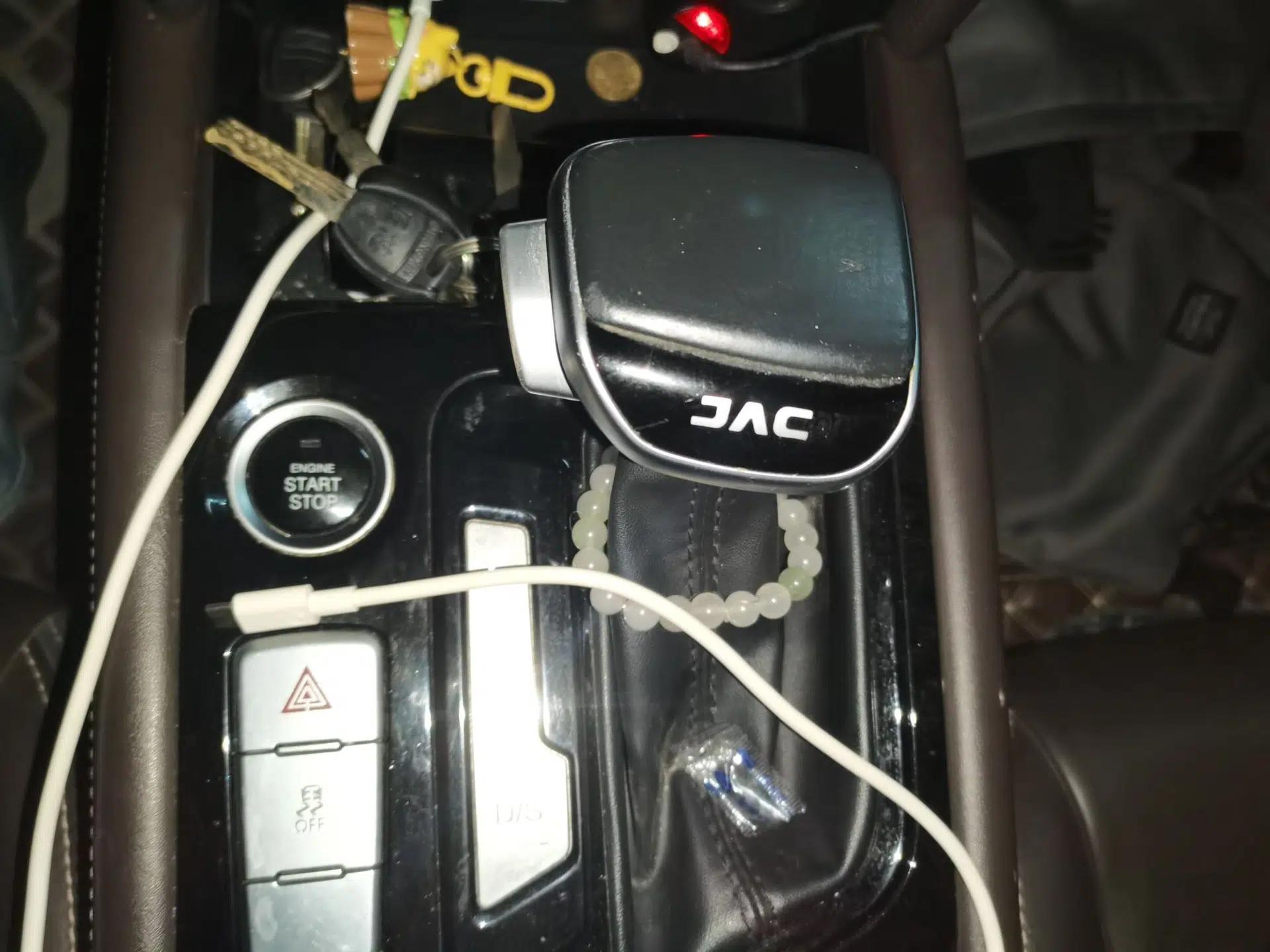 JAC Group J7 2020 1.5T CVT Superior Trim — миниатюра 14