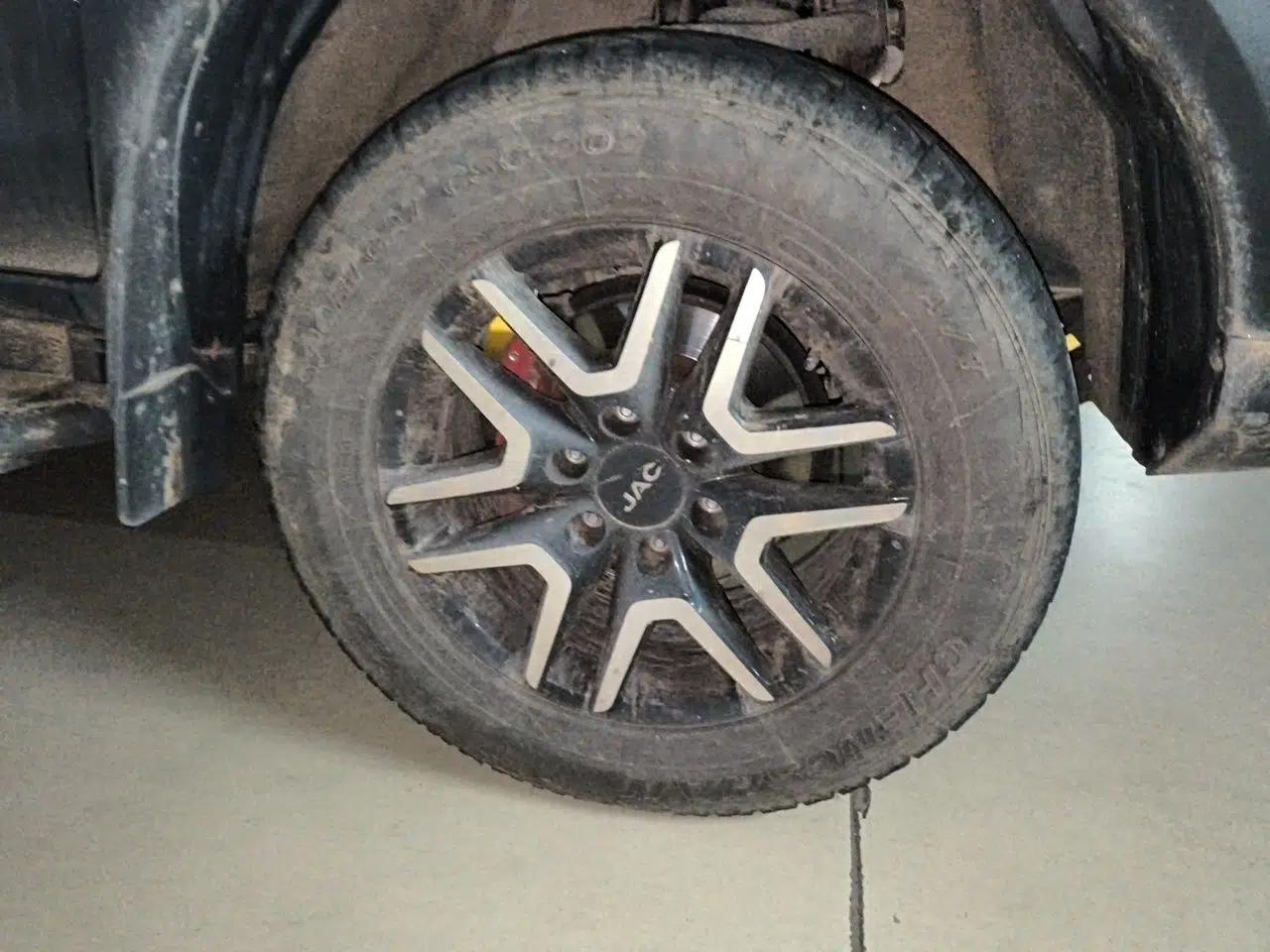 JAC Group T8 2022 2.0T PRO Diesel Two-Wheel Drive Sharp Edition Standard Dual HFC4DB2-2E — миниатюра 8