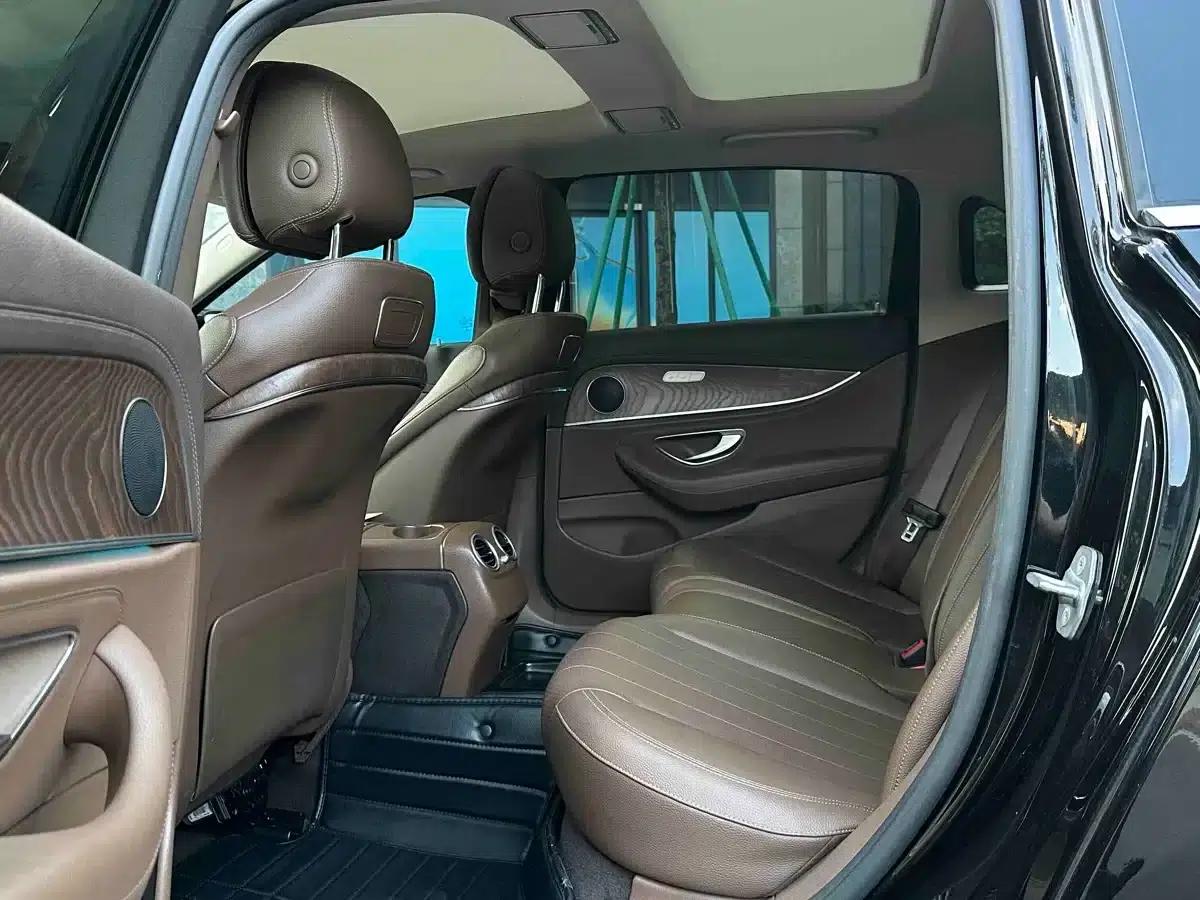 Mercedes-Benz E-Class 2019 E 300 L Fashion Edition — миниатюра 6