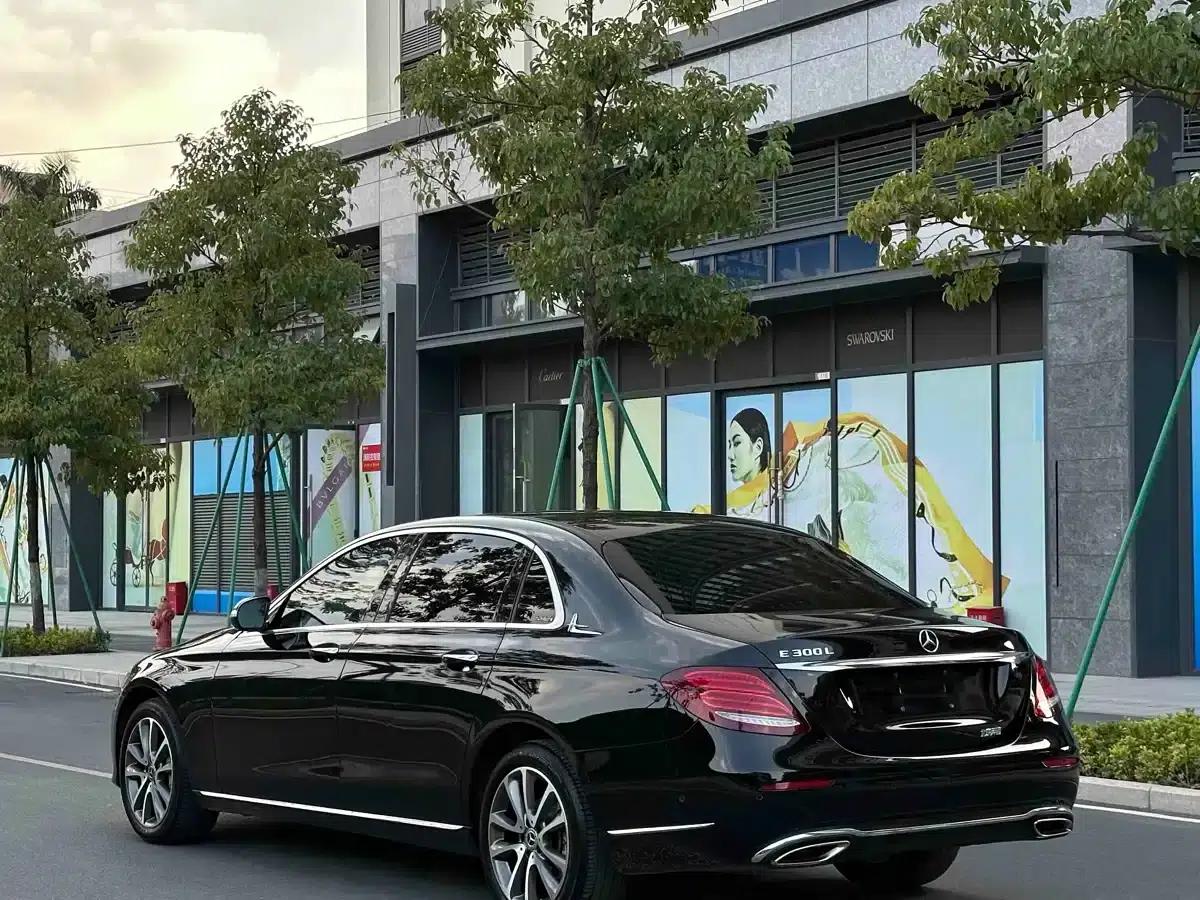 Mercedes-Benz E-Class 2019 E 300 L Fashion Edition — миниатюра 9