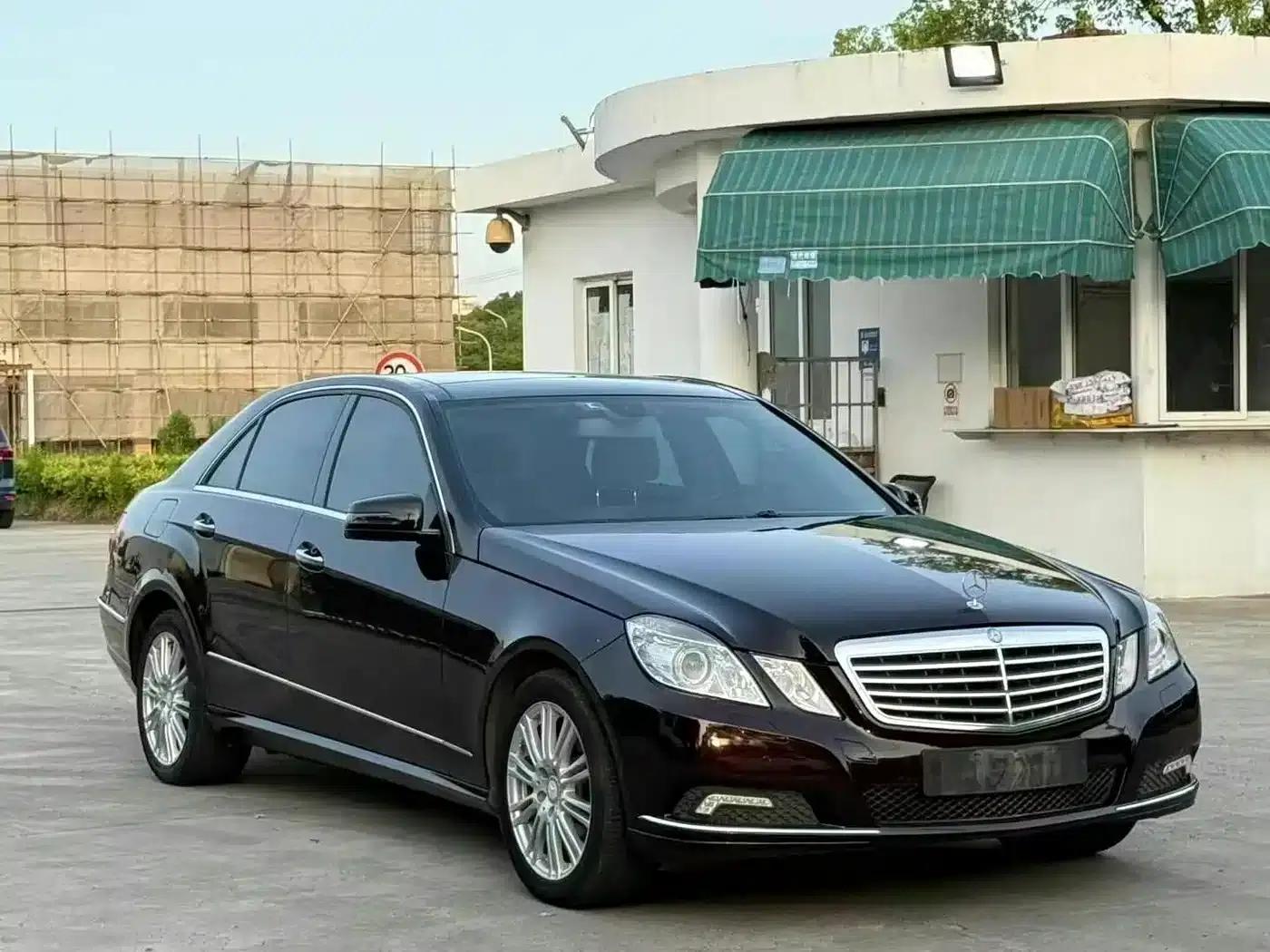 Mercedes-Benz E-Class 2010 E 300 L Fashion Edition — миниатюра 3