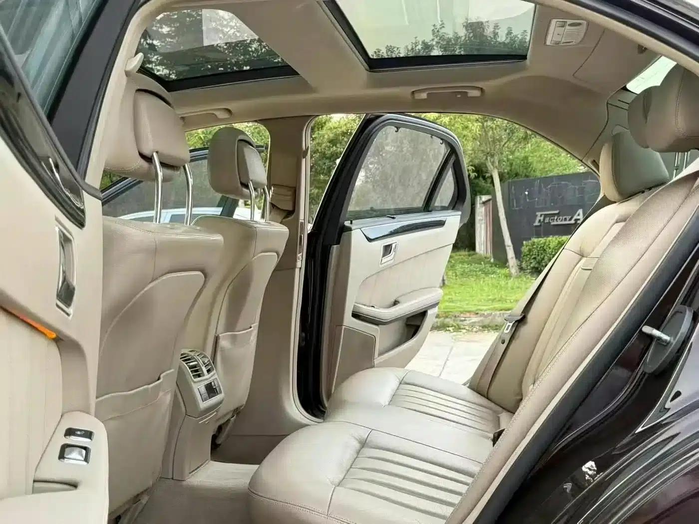Mercedes-Benz E-Class 2010 E 300 L Fashion Edition — миниатюра 8