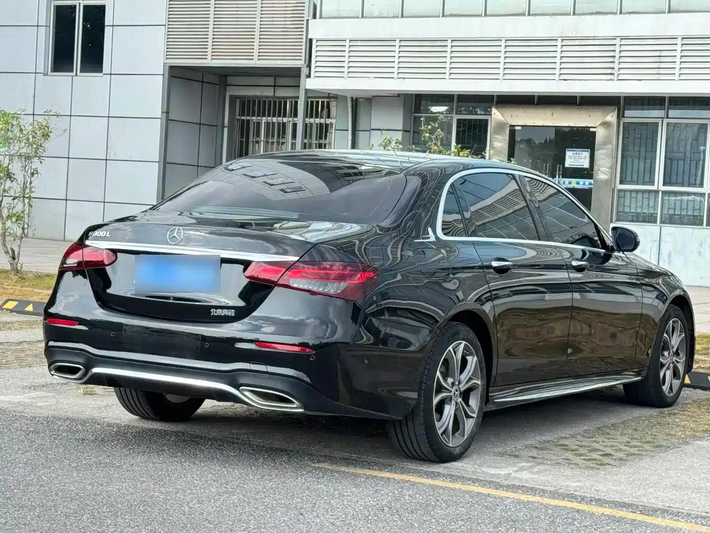 Mercedes-Benz E-Class 2022 E 300 L Sport Luxury — миниатюра 14