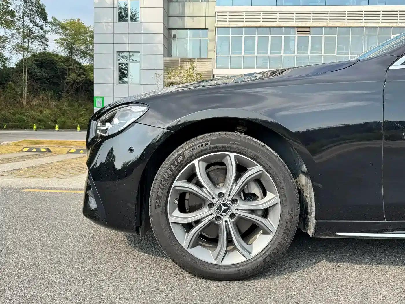 Mercedes-Benz E-Class 2022 E 300 L Sport Luxury — миниатюра 18