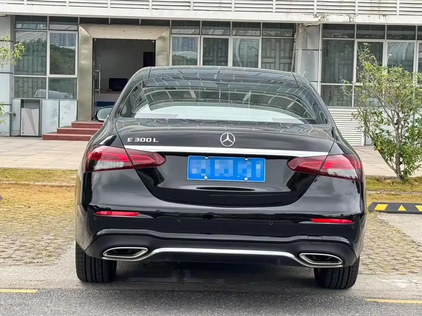 Mercedes-Benz E-Class 2022 E 300 L Sport Luxury — миниатюра 19