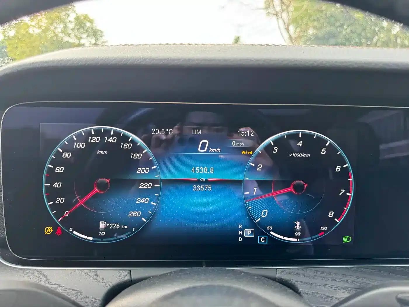 Mercedes-Benz E-Class 2022 E 300 L Sport Luxury — миниатюра 10