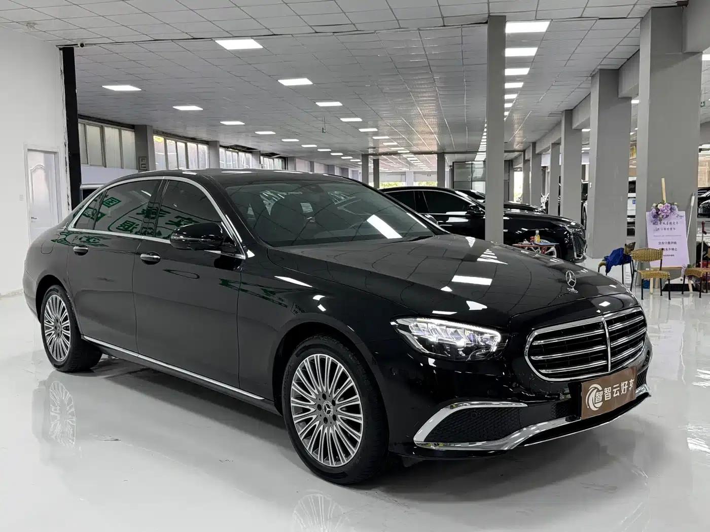 Mercedes-Benz E-Class 2022 Facelift E 300 L Fashion Model — миниатюра 3