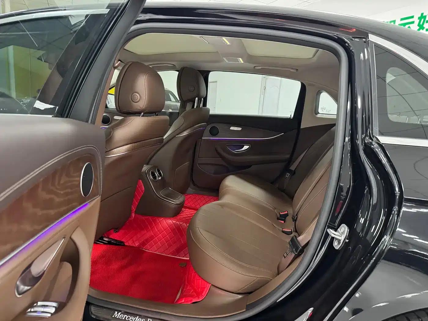 Mercedes-Benz E-Class 2022 Facelift E 300 L Fashion Model — миниатюра 6