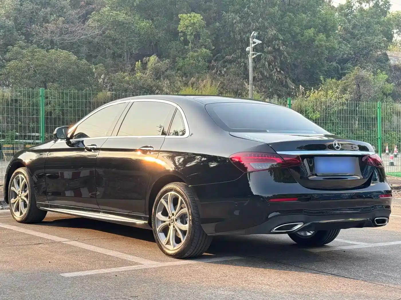 Mercedes-Benz E-Class 2022 E 300 L Sport Style — миниатюра 13