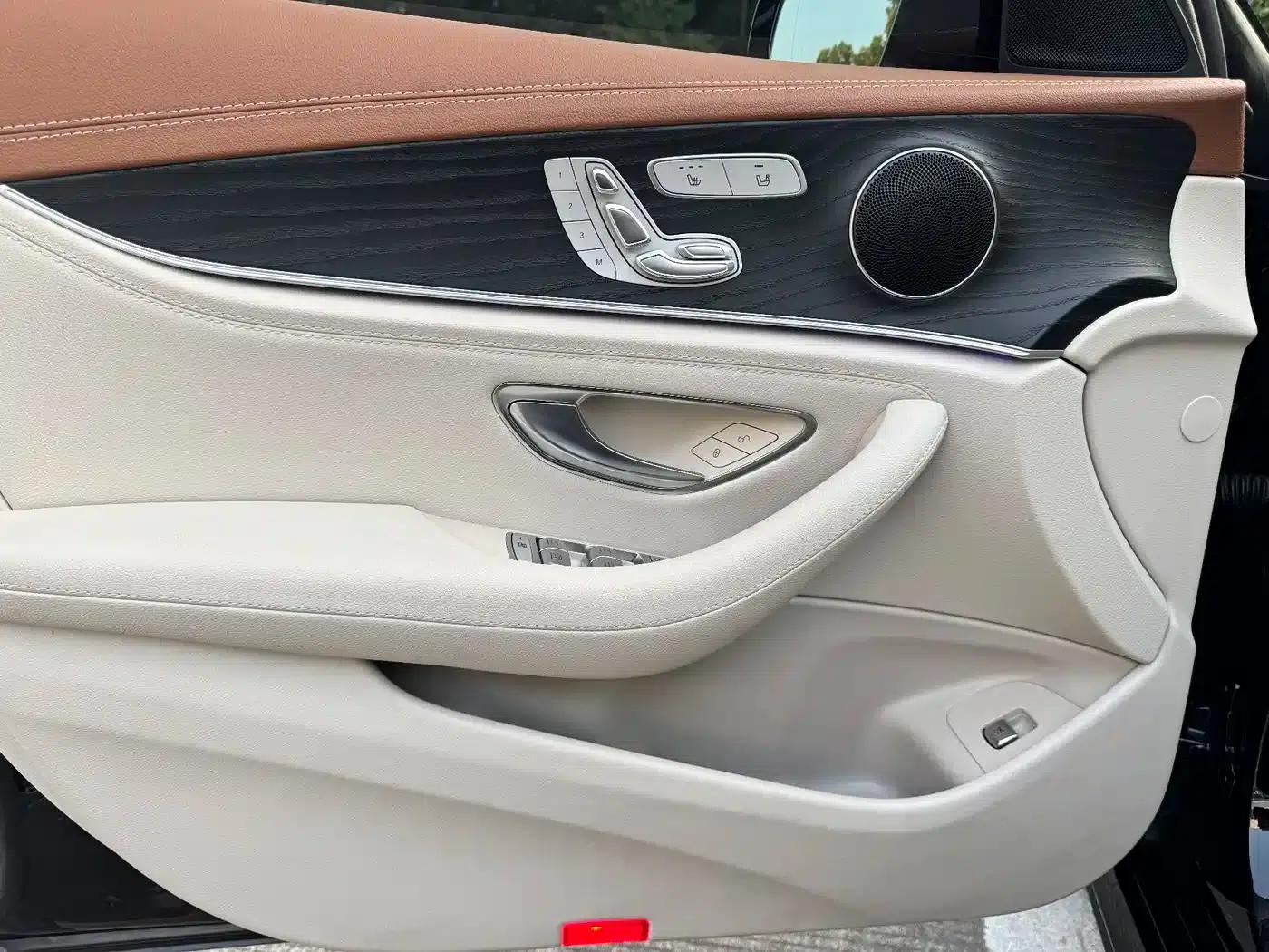 Mercedes-Benz E-Class 2022 E 300 L Sport Style — миниатюра 4