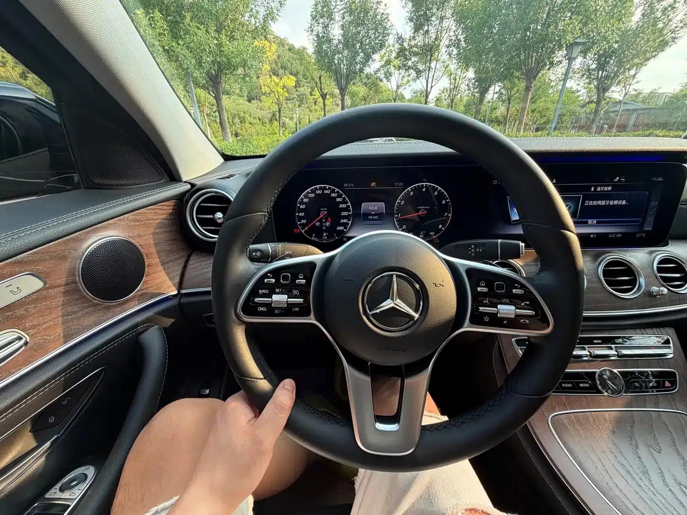 2019 Mercedes-Benz E-Class E 300 L Luxury — миниатюра 12