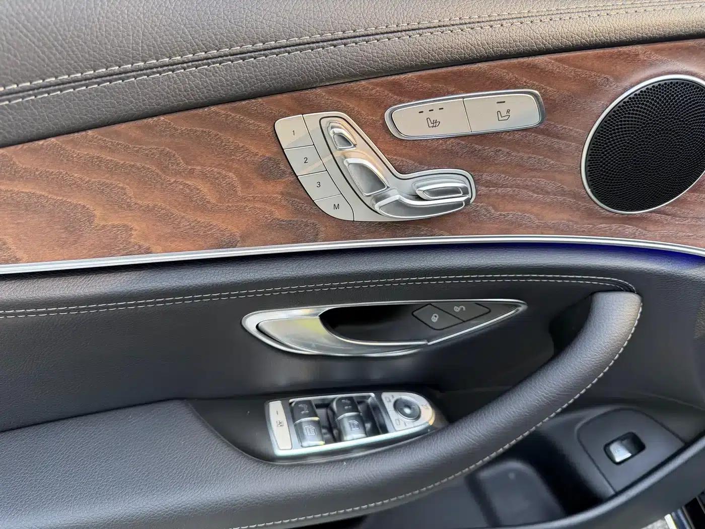 2019 Mercedes-Benz E-Class E 300 L Luxury — миниатюра 9