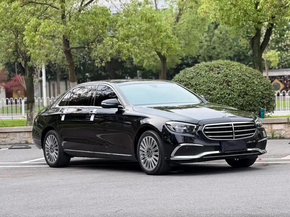 Mercedes-Benz E-Class 2022 Facelift E 300 L Luxury — миниатюра 6