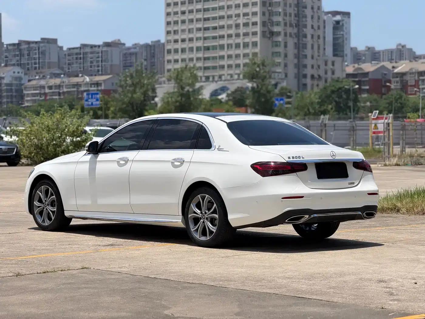 Mercedes-Benz E-Class 2021 Facelift E 300 L Sport Luxury — миниатюра 10
