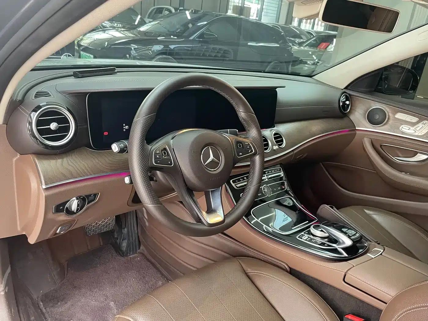 2017 Mercedes-Benz E-Class E 300 L Luxury — миниатюра 11