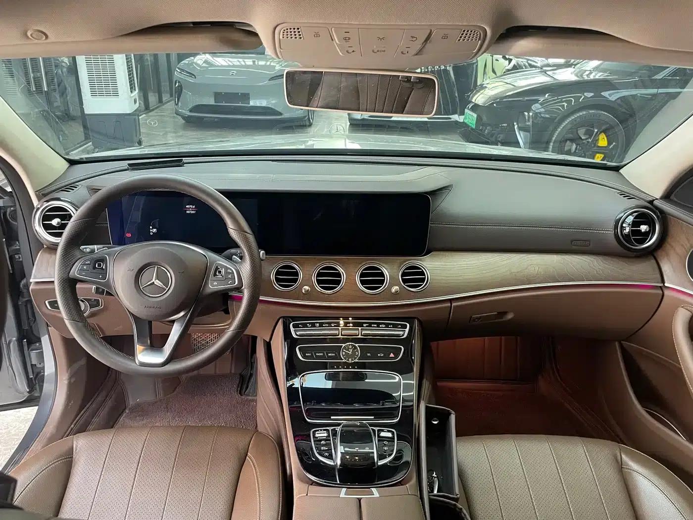 2017 Mercedes-Benz E-Class E 300 L Luxury — миниатюра 14