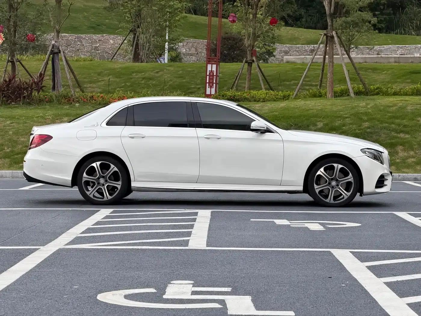 2016 Mercedes-Benz E-Class E 300 L Sport Style — миниатюра 7
