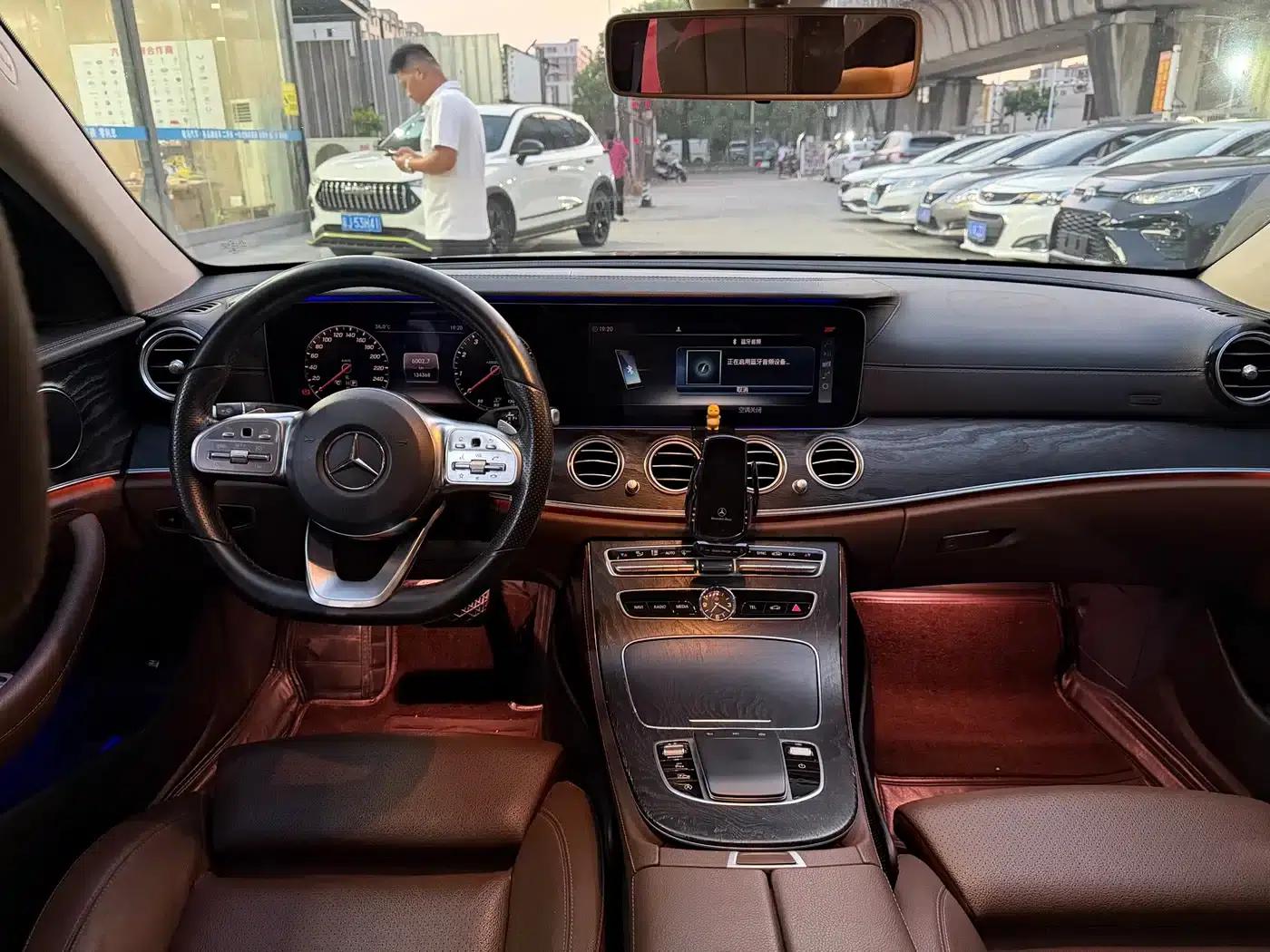 Mercedes-Benz E-Class 2019 E 200 L Sport — миниатюра 10