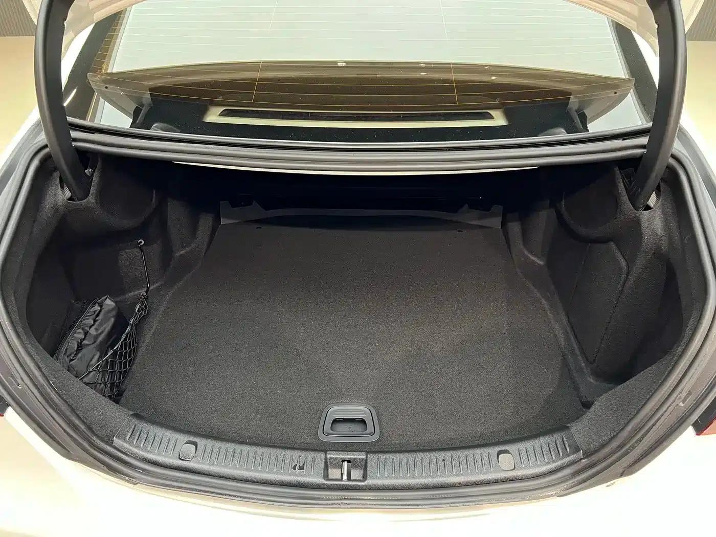 2021 Mercedes-Benz E-Class E 300 L Luxury — миниатюра 19