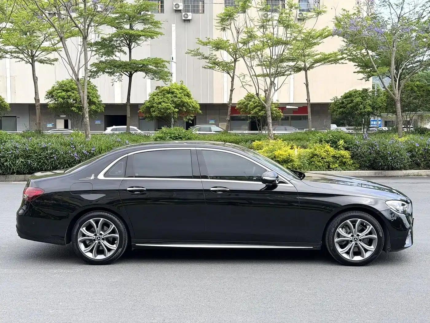 Mercedes-Benz E-Class 2021 Facelift E 300 L Sport Luxury — миниатюра 3