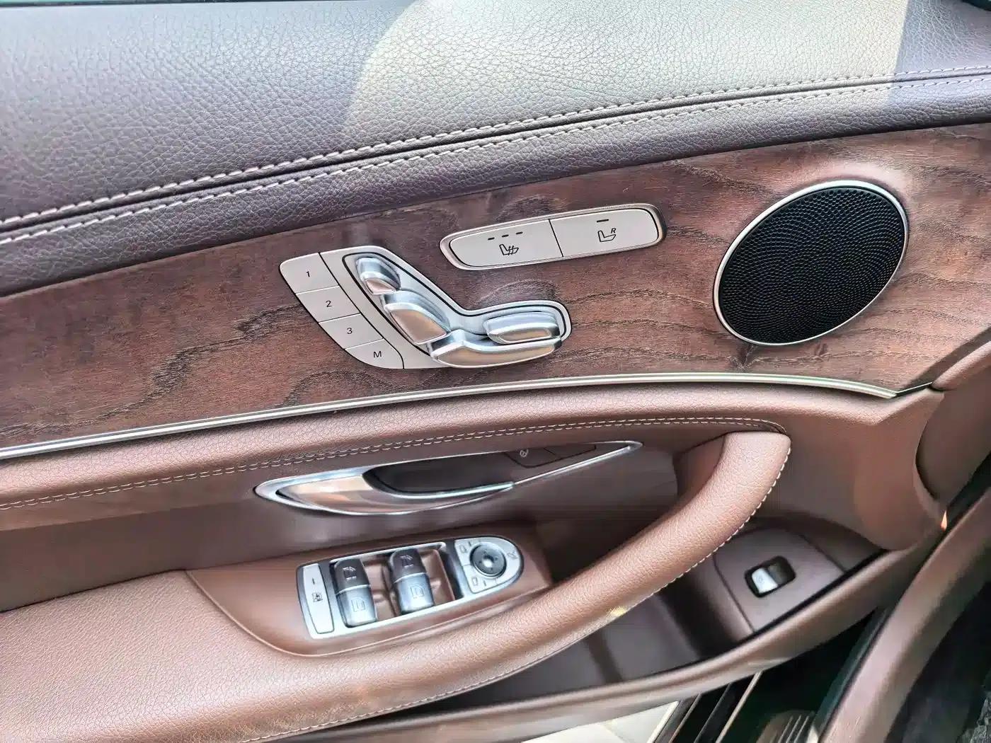 Mercedes-Benz E-Class 2020 E 300 L Fashion Edition — миниатюра 13