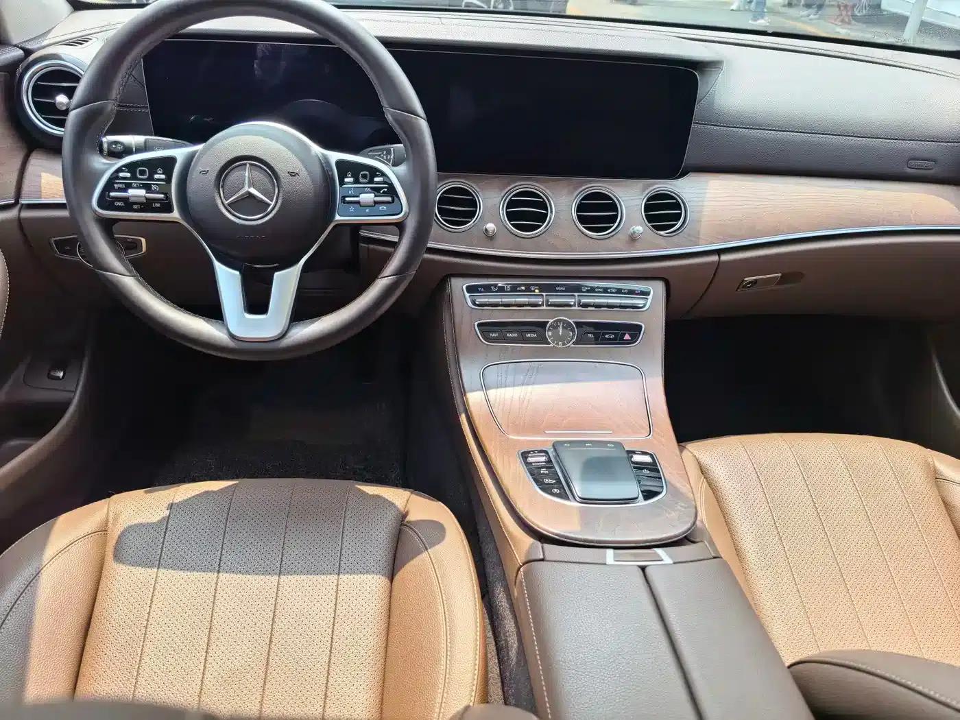 Mercedes-Benz E-Class 2020 E 300 L Fashion Edition — миниатюра 9