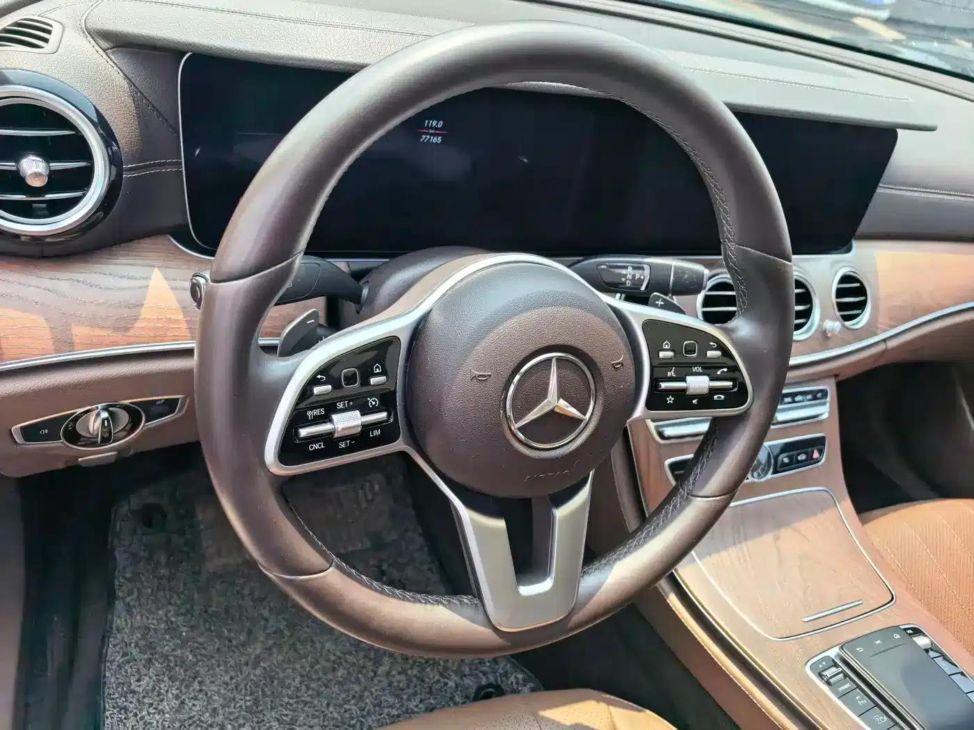 Mercedes-Benz E-Class 2020 E 300 L Fashion Edition — миниатюра 10