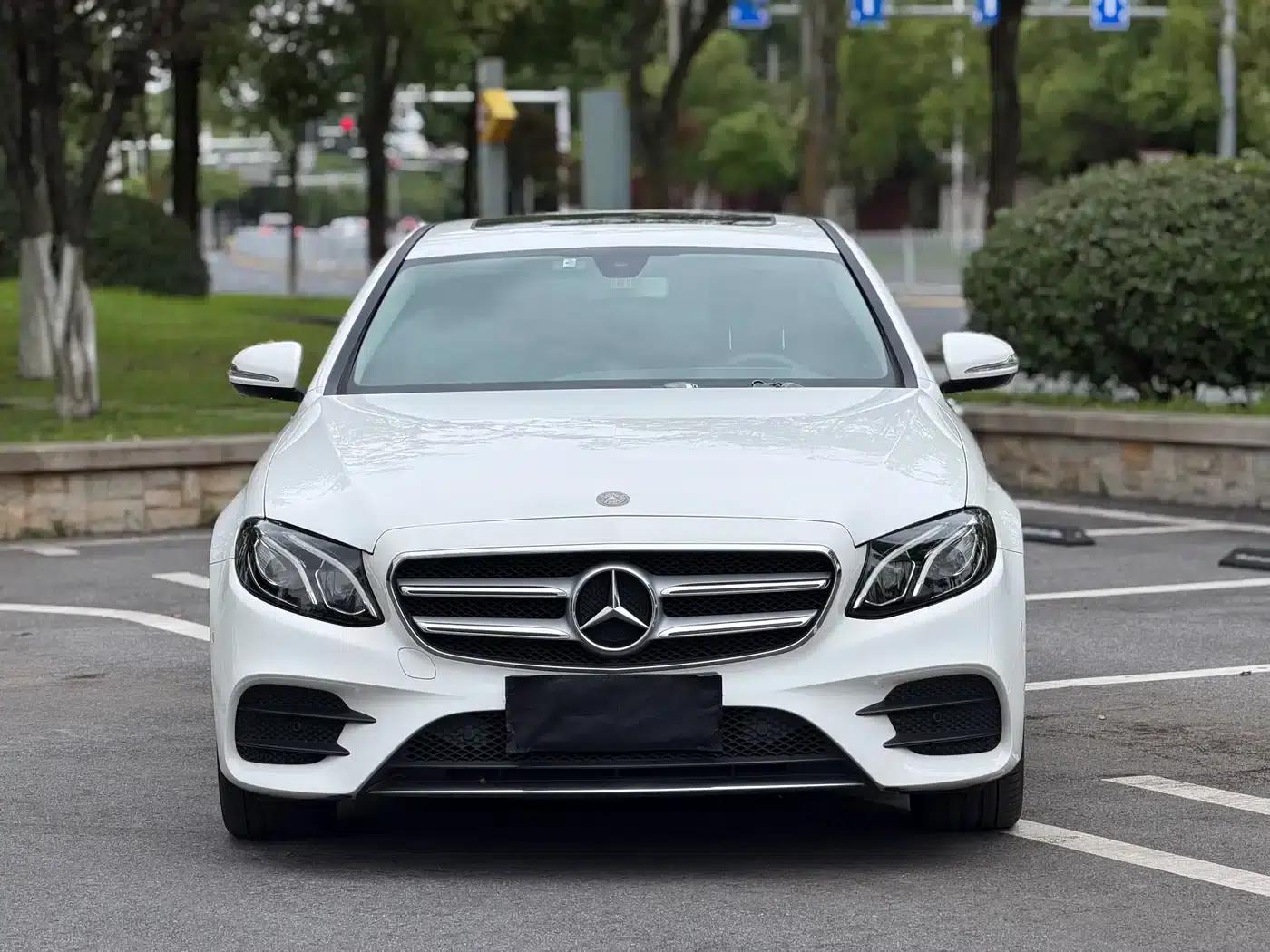 2018 Mercedes-Benz E-Class E 300 L Sport Style — миниатюра 1