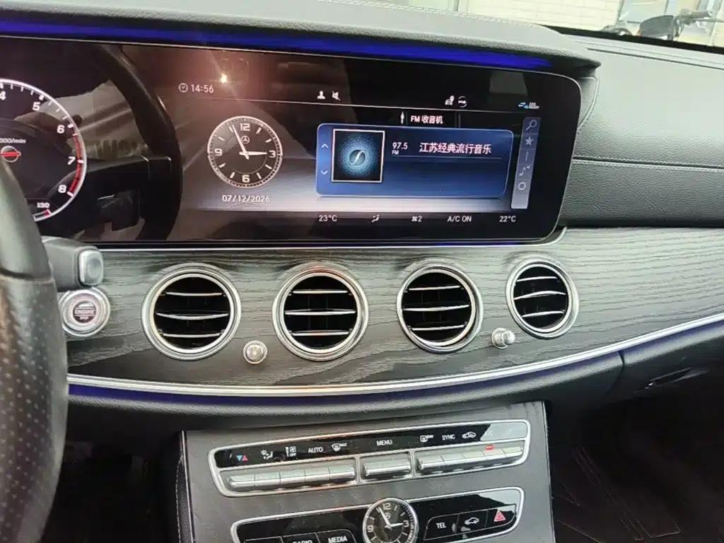 Mercedes-Benz E-Class 2020 E 300 L Sport Style — миниатюра 13
